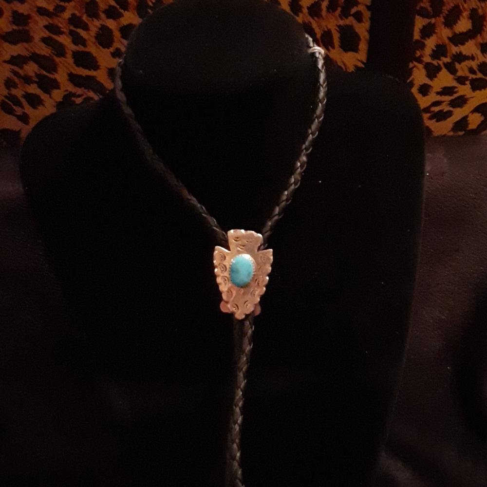 Arrow Head Bolo